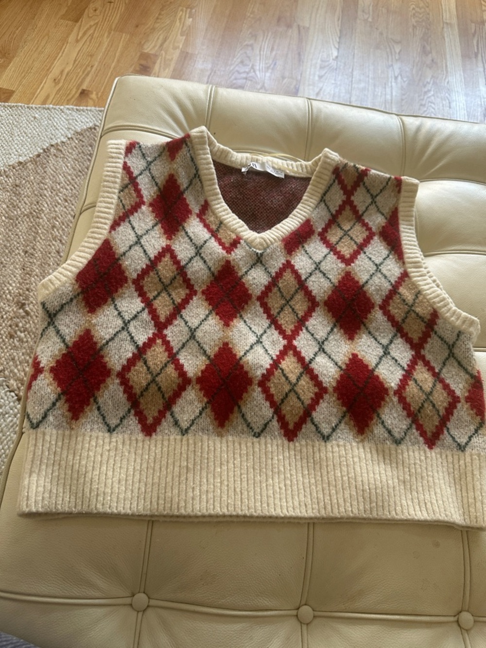 Zara Cream Argyle Knit V-Neck Sweater Vest with Red and Brown Diamonds
